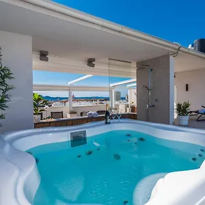 Penthouse With Roof Terrace With Jacuzzi , Zadar Kroatien